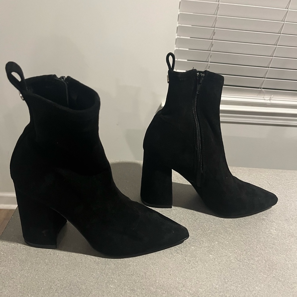Steve Madden Suede Booties Size 7